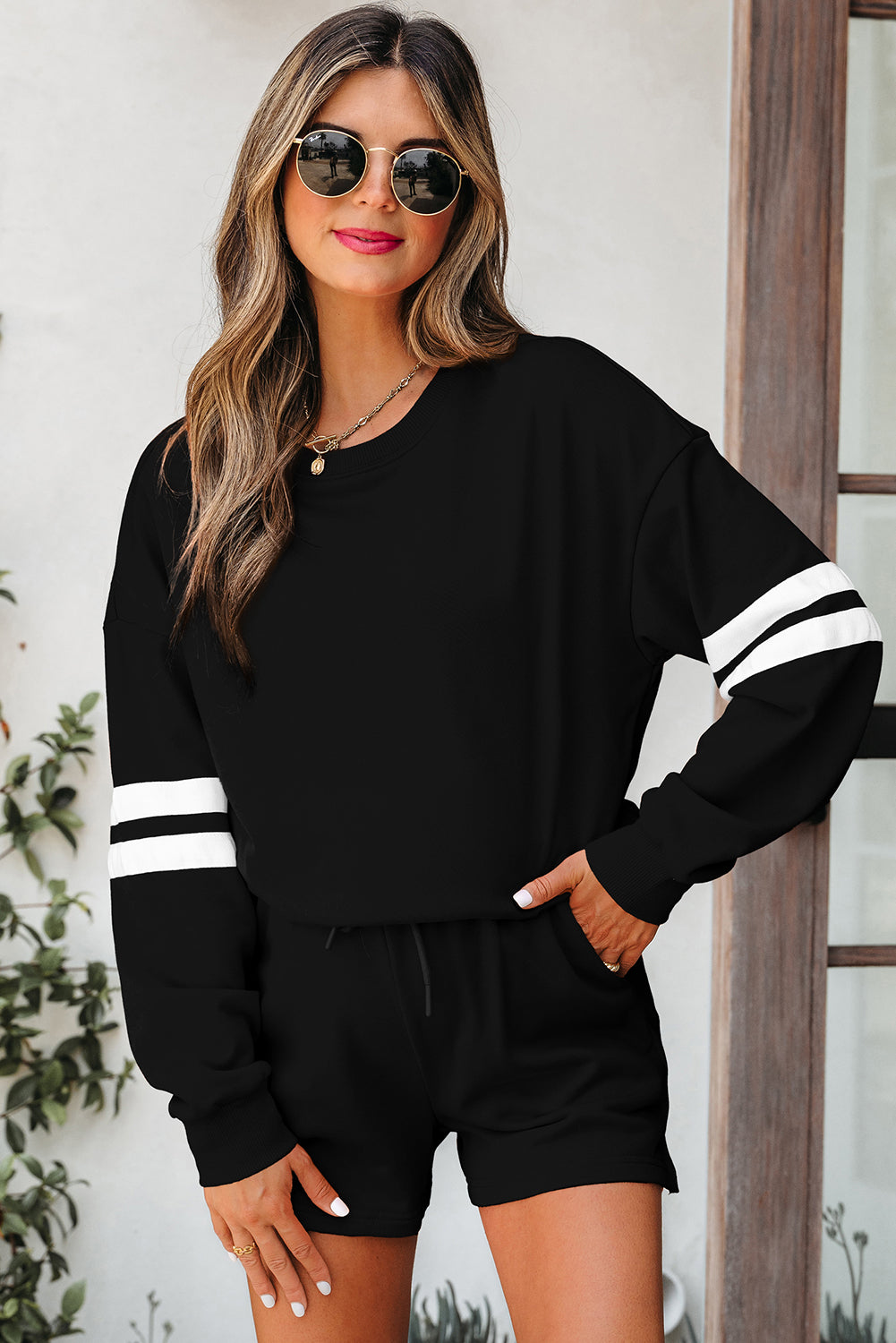 2pc Black Varsity Striped Sleeve Drop Shoulder Sweatshirt & Short Set